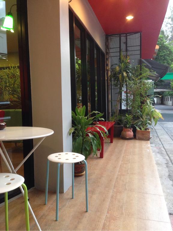 Baan Saladaeng Boutique Guesthouse Bangkok Exterior foto